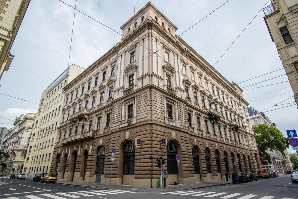 Miro Rooms Budapest Exteriör bild
